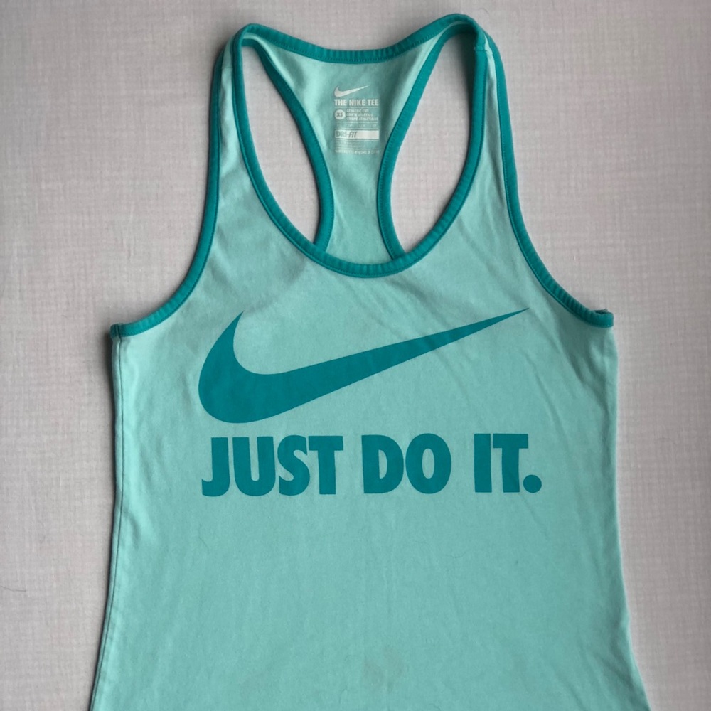 NIKE || Mint Workout Racerback Tank Top